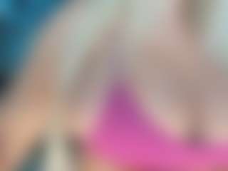 adrianna777のライブセックスチャットショー