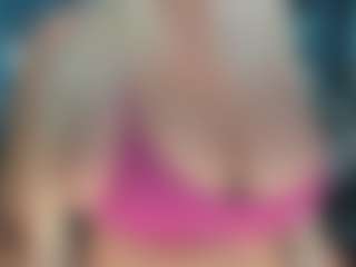 adrianna777's Live Sex Cam Show