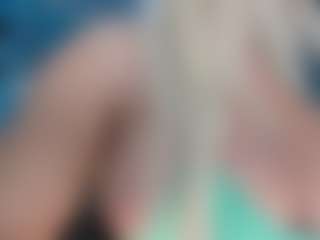 adrianna777's Live Sex Cam Show