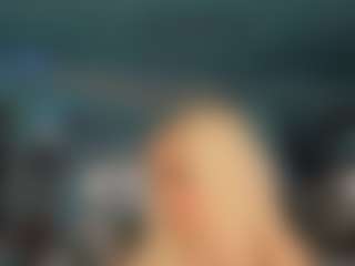 adrianna777's Live Sex Cam Show