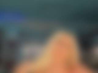 adrianna777's Live Sex Cam Show