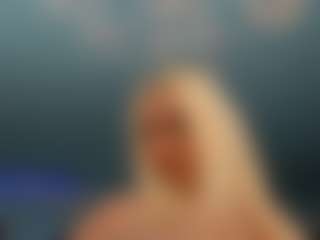 adrianna777's Live Sex Cam Show