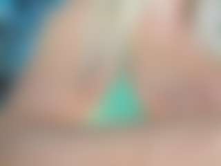 adrianna777's Live Sex Cam Show