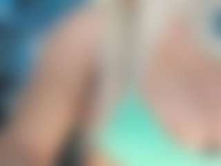 adrianna777's Live Sex Cam Show