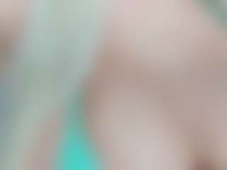 adrianna777's Live Sex Cam Show