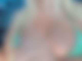adrianna777's Live Sex Cam Show