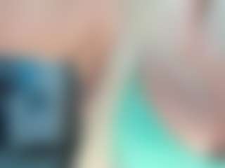 adrianna777's Live Sex Cam Show