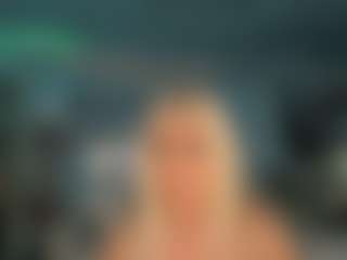 adrianna777's Live Sex Cam Show