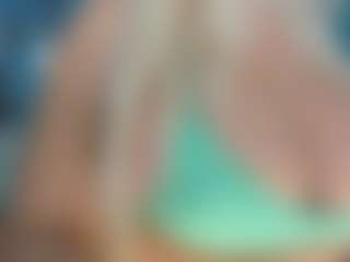adrianna777's Live Sex Cam Show
