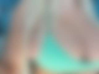 adrianna777's Live Sex Cam Show