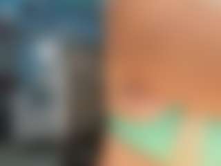 adrianna777's Live Sex Cam Show