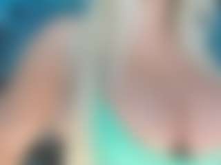 adrianna777's Live Sex Cam Show