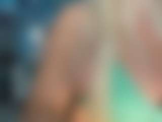 adrianna777's Live Sex Cam Show