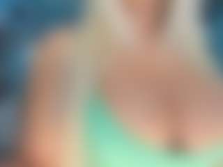 adrianna777's Live Sex Cam Show