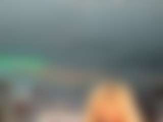 adrianna777's Live Sex Cam Show