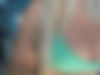 adrianna777's Live Sex Cam Show
