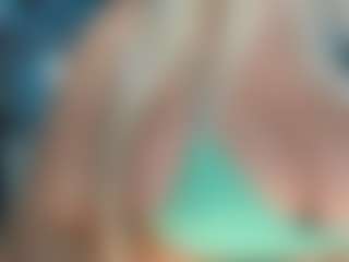 adrianna777's Live Sex Cam Show