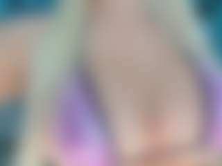 adrianna777's Live Sex Cam Show