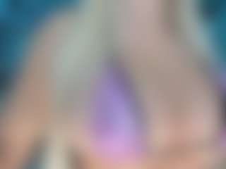 adrianna777's Live Sex Cam Show