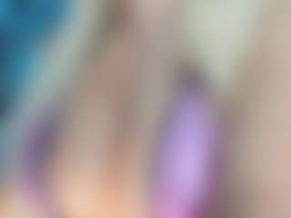 adrianna777's Live Sex Cam Show