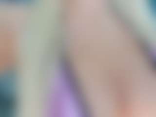 adrianna777's Live Sex Cam Show