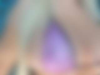adrianna777's Live Sex Cam Show