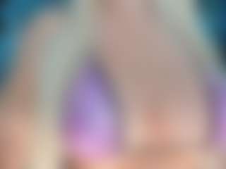 adrianna777's Live Sex Cam Show