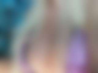 adrianna777's Live Sex Cam Show