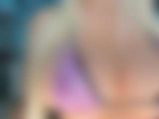 adrianna777's Live Sex Cam Show