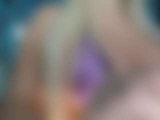 adrianna777's Live Sex Cam Show