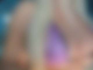 adrianna777's Live Sex Cam Show