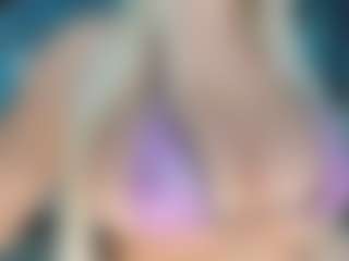 adrianna777's Live Sex Cam Show