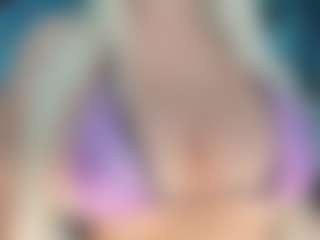 adrianna777's Live Sex Cam Show