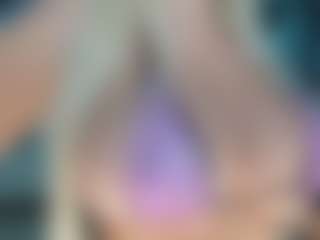 adrianna777's Live Sex Cam Show