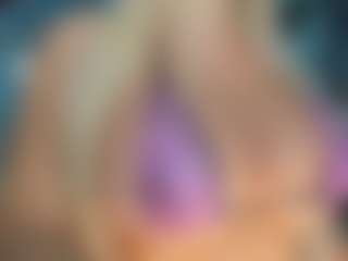 adrianna777's Live Sex Cam Show