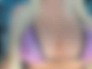 adrianna777's Live Sex Cam Show