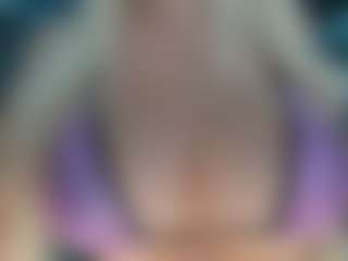 adrianna777's Live Sex Cam Show
