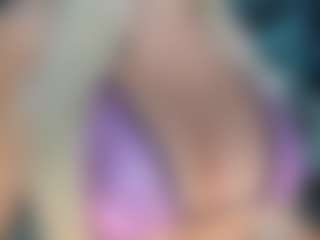 adrianna777's Live Sex Cam Show
