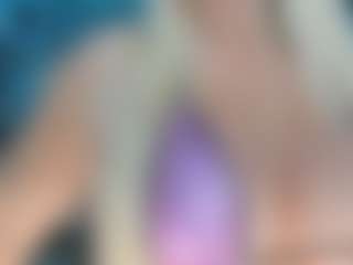 adrianna777's Live Sex Cam Show