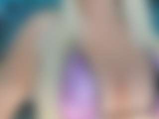 adrianna777's Live Sex Cam Show