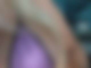 adrianna777's Live Sex Cam Show