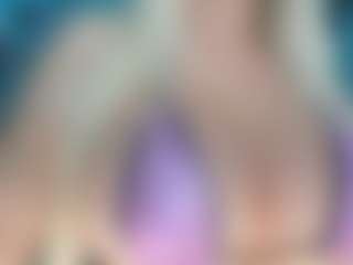 adrianna777's Live Sex Cam Show