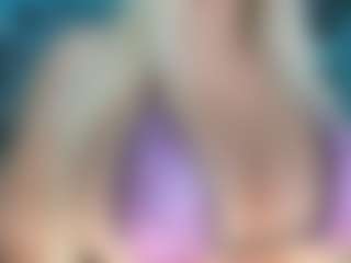 adrianna777's Live Sex Cam Show