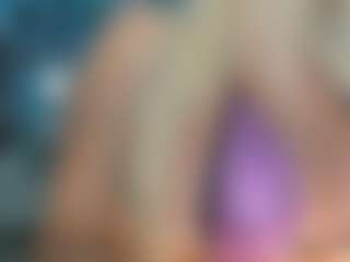 adrianna777's Live Sex Cam Show