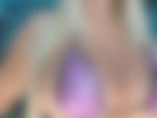 adrianna777's Live Sex Cam Show