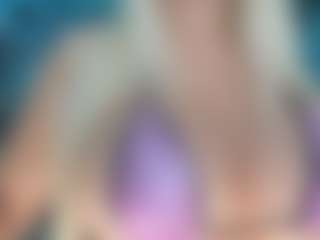 adrianna777's Live Sex Cam Show