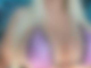 adrianna777's Live Sex Cam Show