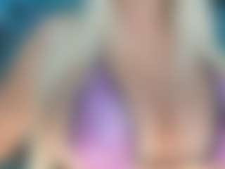 adrianna777's Live Sex Cam Show