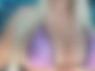 adrianna777's Live Sex Cam Show