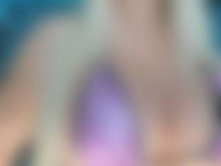 adrianna777's Live Sex Cam Show